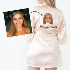 Robe De Chambre En Satin Personnalisée Avec Photo Cartoon Et Texte